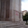 Deturpato il Monumento ai Caduti