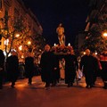 Processione dei Misteri: migliaia di fedeli e preghiera