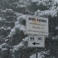 Neve e turisti: lo spettacolo magico di Castel del Monte