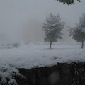 Neve e turisti: lo spettacolo magico di Castel del Monte