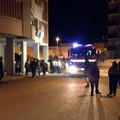 Incendio stanotte di un'auto in un box di Viale Ovidio: panico tra i residenti