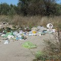 Rifiuti di ogni genere nelle strade del Ciappetta Camaggio