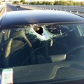 Lancio di oggetti dal cavalcavia sulla "Andria-Barletta": un uomo ferito