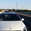 Lancio di oggetti dal cavalcavia sulla "Andria-Barletta": un uomo ferito