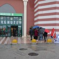 euronics sit-in protesta dipendenti licenziati