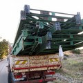Autocarro rubato con materiale ferroso