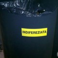 Raccolta "indifereziata": errore nelle indicazioni sui cestini pubblici