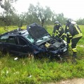 Auto contro albero: in codice rosso un 57enne andriese
