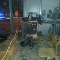 Bancomat assaltato in via Aldo Moro alla Posta