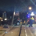 Auto contro albero a Trani, due morti