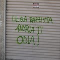 Scritte contro il Comitato elettorale "Noi con Salvini"