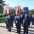 Unità Forze Armate, corona di alloro al Monumento dei Caduti