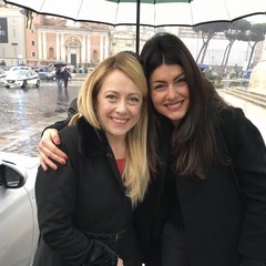 Stella Mele con Giorgia Meloni