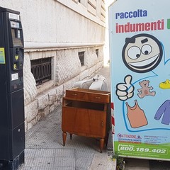 C'è una nuova discarica in città in via Oberdan