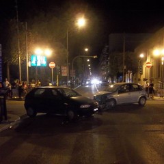 incidente stradale tra corso Cavour e viale Venezia Giulia