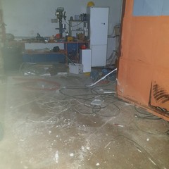 Sfuma tentativo di furto all'interno di un opificio industriale nei pressi di via Canosa