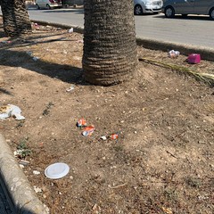 Degrado e sporcizia per piazza San Pio X