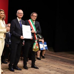 Consegnate le Onorificenze al Merito della Repubblica Italiana