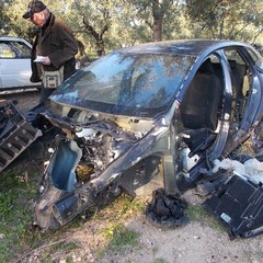 Volontari Federiciani, rinvenute scocche d'auto e materiali pericolosi