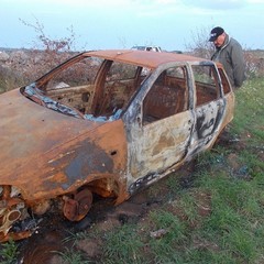 Volontari Federiciani, rinvenute scocche d'auto e materiali pericolosi