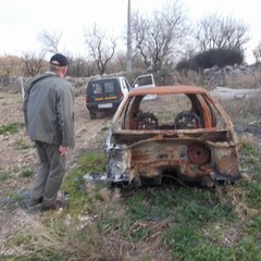 Volontari Federiciani, rinvenute scocche d'auto e materiali pericolosi