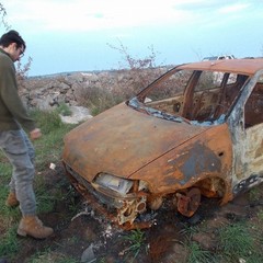 Volontari Federiciani, rinvenute scocche d'auto e materiali pericolosi