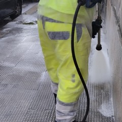 sanificazione straordinaria effettuata sul perimetro dell'ospedale "Bonomo"