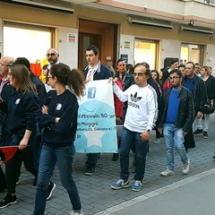 Ieri sera in Via Regina Margherita dalla Chiesa Immacolata si è mossa per le vie della città, la marcia organizzata dalla Regione Puglia, dall'Ufficio Regionale Scolastico , dalla Direzione Didattica Statale I Circolo Oberdan di Andria, da tutte le scuole pugliesi intitolate a Don Tonino Bello e dalla Diocesi di Andria. Hanno preso parte alla marcia il dirigente scolastico dell'Oberdan professoressa Nicoletta Ruggiero, il Sindaco fi Andria Nicola Giorgino, l'assessore Gianluca Bruno, il vicario generale del Vescovo di Andria fon Gianni Massaro, l’ Associazione “Misericordia, le scu