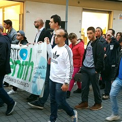 Ieri sera in Via Regina Margherita dalla Chiesa Immacolata si è mossa per le vie della città, la marcia organizzata dalla Regione Puglia, dall'Ufficio Regionale Scolastico , dalla Direzione Didattica Statale I Circolo Oberdan di Andria, da tutte le scuole pugliesi intitolate a Don Tonino Bello e dalla Diocesi di Andria. Hanno preso parte alla marcia il dirigente scolastico dell'Oberdan professoressa Nicoletta Ruggiero, il Sindaco fi Andria Nicola Giorgino, l'assessore Gianluca Bruno, il vicario generale del Vescovo di Andria fon Gianni Massaro, l’ Associazione “Misericordia, le scu