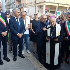 Scoperta ad Andria una lapide in memoria delle vittime della strage ferroviaria del 12 luglio 2016