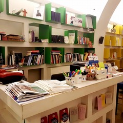 Ultimi sorsi di cultura al caffè letterario “ Persepolis”