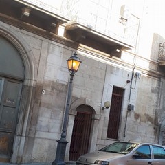 o