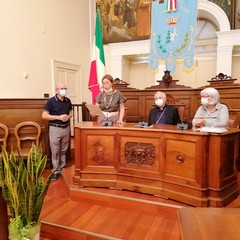 Il Comune riceve in dono 17 opere di Michele Ficarazzo