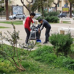 pulizia di piazza SS. Trinità