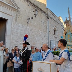 Folla di fedeli alla processione della Madonna dell'Altomare