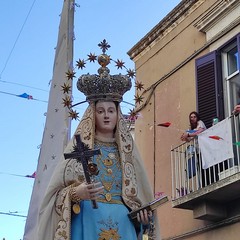 Folla di fedeli alla processione della Madonna dell'Altomare