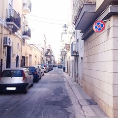 Larga è la foglia stretta è  la via…..