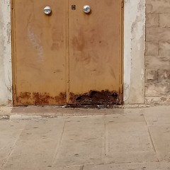 Pendio S. Lorenzo. Casa abbandonata da circa 25 anni