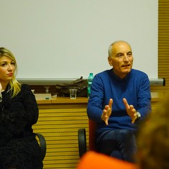 Avvincente conferenza per la presentazione del volume “Cambiare Pelle”