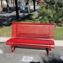 Ad Andria panchine rosse in ricordo delle donne vittime di femminicidio