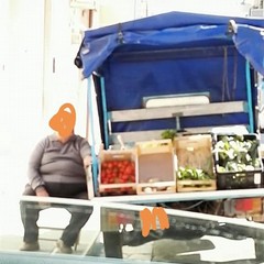 vendita di frutta nelle strade cittadine