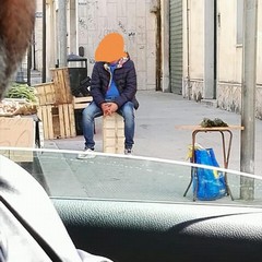 vendita di frutta nelle strade cittadine
