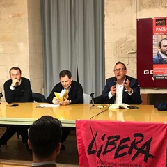 Paolo Borrometi con il libro "Un morto ogni tanto", squarcia il velo della mafia