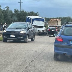 incidente stradale, traffico interrotto sull'Andria Bisceglie
