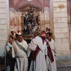 Processione della statua della Madonna dei Miracoli
