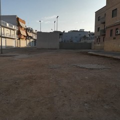 Via Fornaci: interventi di pulizia su aree adibite a parcheggi