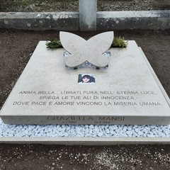 le fasi che hanno preceduto lo scoprimento della lapide dedicata alla piccola Graziella Mansi