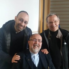 Don Mimmo Massaro al centro della foto