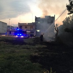 incendio lambisce la scuola elementare "Giuseppe Verdi" di Andria