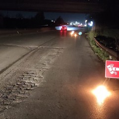 Carovana di auto dei tifosi del Bari bloccata sulla provinciale n.2